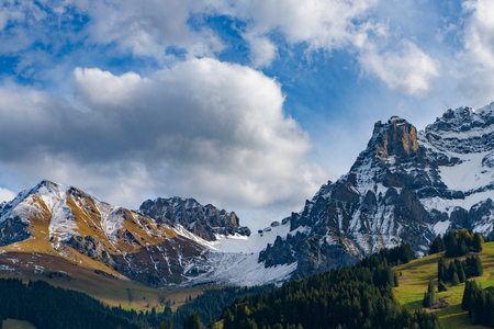 Landscape of mountains in Alps area of Switzerland, Europeの写真素材