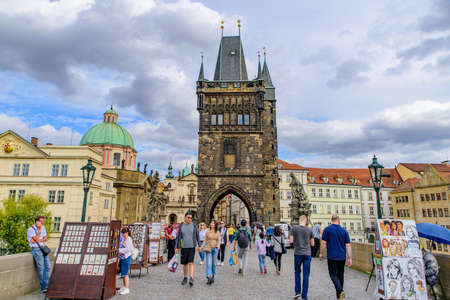 People on the Charles Bridge in Prague, Czech Republicのeditorial素材