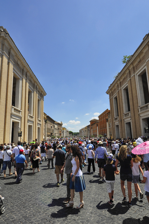 External of St. Peter's Basilica square, Rome Italyのeditorial素材