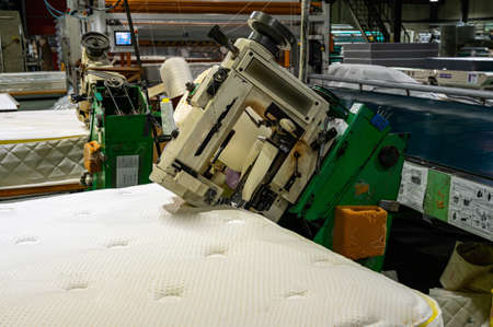 Mattress sewing machine Production.bed independent for elegant and modern bedroom for you