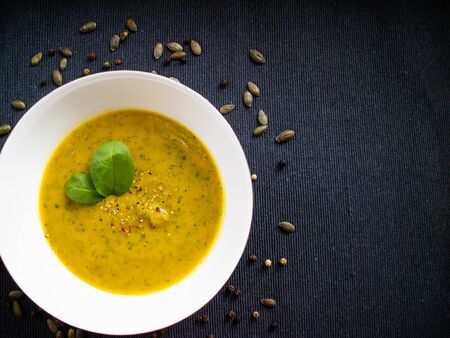 Courgette and spinach cream with some seedsの写真素材