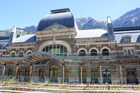 Train station in Canfranc with the railway in front of it, Spainの写真素材