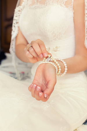 jeweler bracelet on the bride's handの写真素材