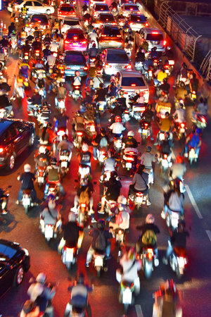 BANGKOK, THAILAND - JAN 29, 2018: Street of Bangkok during rush hour.のeditorial素材