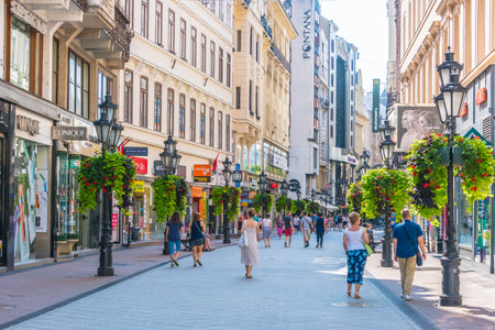 BUDAPEST, HUNGARY - JUL 30, 2019: Famous Vaci street, the main shopping street in Budapest, Hungaryのeditorial素材