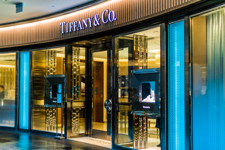 SINGAPORE - MAR 5, 2020: Front entrance to Tiffany's. store in Singapore shopping mallのeditorial素材