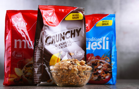 POZNAN, POL - APR 17, 2020: Packages of muesli produced by Sante, a food company established in 1992 in Polandのeditorial素材