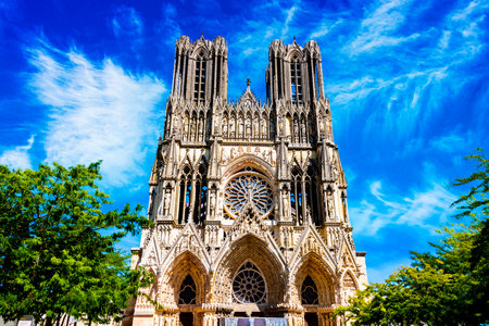 REIMS, FRANCE - AUG 6, 2022: Cathedral of Our Lady of Reims, Franceのeditorial素材