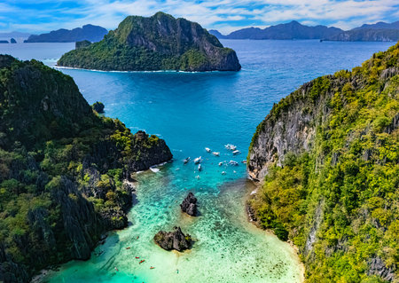 Cadlao Lagoon at Cadlao Island near El Nido, Palawan, Philippines.の写真素材