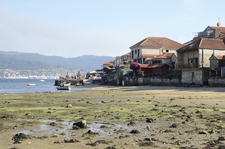 Low tide at the coastel side of the village of Combarro, in the province of Pontevedra, Galicia, Spain.のeditorial素材