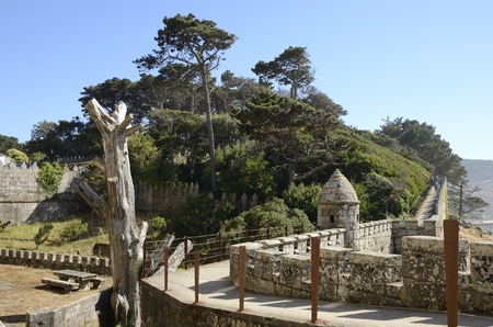 Path in the upper part of the walls of the  Monterreal Castle  in Ria of Vigo in Bayona, Galicia, Spain.のeditorial素材