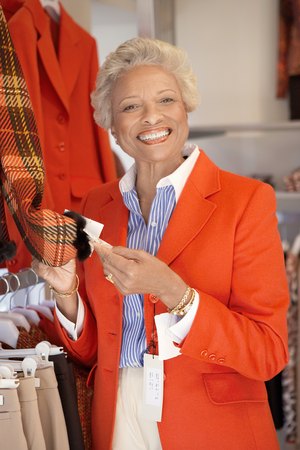 Smiling Woman Shoppingの写真素材