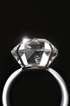 Diamond ring close upの写真素材