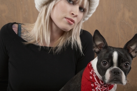 15060018,Casual Clothing,Whites,Close-Up,Young Adult,Portrait,One Person Only,Long Hair,Head And Shoulders,head,shoulders,headshot,Adult,Woman,Blonde Hair,20-25 Years,Young Adult Woman,Young,Confidence,One Animal,Dog,Individuality,Studio Shot,Tattoo,Kerchの写真素材