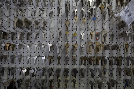 Large group of keys on display in storeの写真素材