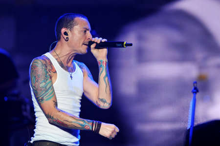 BANGKOK THAILAND SEPTEMBER 23 :Chester Bennington of Linkin Park perform on Linkin Park Live in Bangkok A Thousand Suns World Tour 2011 at Impact Maungthong Thani, September 23,2011 Bangkok Thailandのeditorial素材