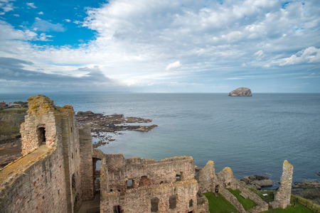 Tantallon Castle, a semi-ruined mid-14th-century fortress, near North Berwick, in East Lothian, Scotlandのeditorial素材