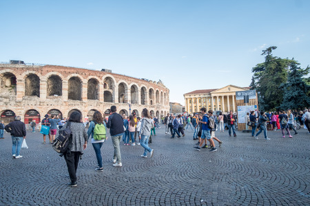 Verona, Italy - 17 September 2017: People walking around Piazza Bra, in the city of Verona, the setting of Shakespeareâs "Romeo and Juliet."のeditorial素材