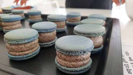 Make macarons with cookies and cream make macaronsの写真素材