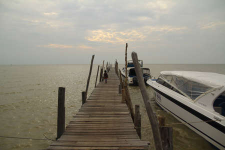 keep walkingのeditorial素材