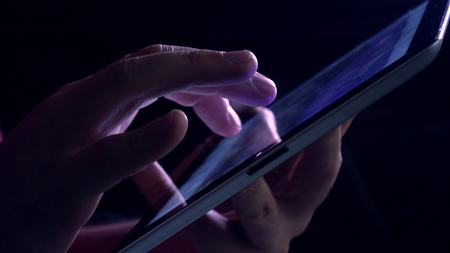 Hand gestures over tablet PC in dark room