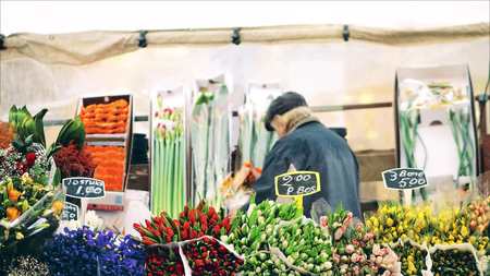 Unknown flower seller in Amsterdam, Netherlandsの写真素材