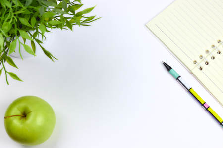 concept of recording your daily affairs. Notepad on a white background. Copy space layoutの写真素材