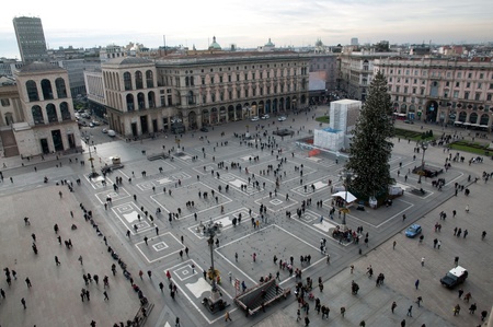 Aerial view of Piazza del Duomo - Milanのeditorial素材
