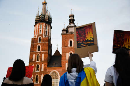 Cracow. Poland. 25/06/2022 International Peace Rally. Ukrainians ask to release defenders from Azovstal. War in Ukraine. Stay with Ukraineのeditorial素材