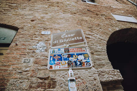 Italy. Verona. 07/09/2022 Juliet's house in Verona, Italy. Romance and loveの写真素材