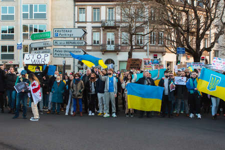 Russian consulate, Strasbourg against war on Ukraine, 26 February 2022, against Putin, place Kleber