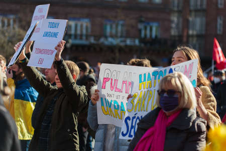 Strasbourg against war on Ukraine, 26 February 2022, against Putin, place Kleberのeditorial素材