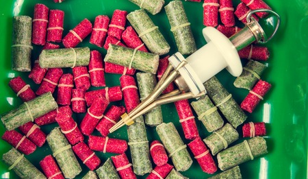 Fishing device for putting on the bait. Method feeder baits.