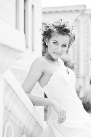 Black-and-white photo of a pretty brideの写真素材