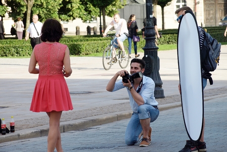 Warsaw Poland, June, 2014.Women on the streets of Warsaw.Scenes from everyday life on the streets of Warsaw in the summer days.のeditorial素材