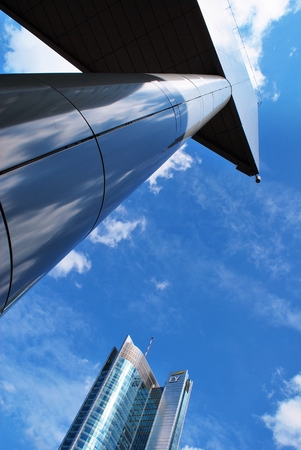 Warsaw, Poland, 20 Juni 2016. Rondo 1 office tower located at the roundabout of the United Nations in Warsaw.のeditorial素材