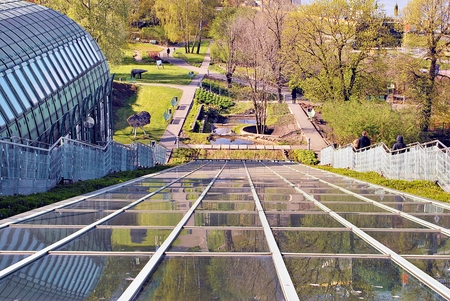 Warsaw, Poland. 20 April 2017 Ecological modern building. The building of the Library of the Warsaw University BUWのeditorial素材