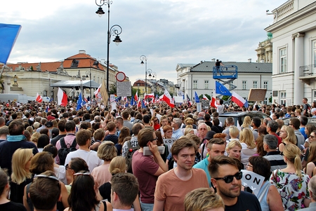 Warsaw, Poland. 24 July 2017. Protesters rally in front of the presidential palace in Warsaw. Protesters hold posters readingのeditorial素材