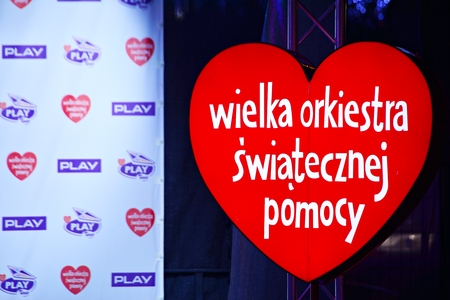 Warsaw, Poland. 13 January 2018. Red heart, a symbol of social charity. The charity campaign of the Great Orchestra of Christmas Charity. Jurek Owsiak.のeditorial素材