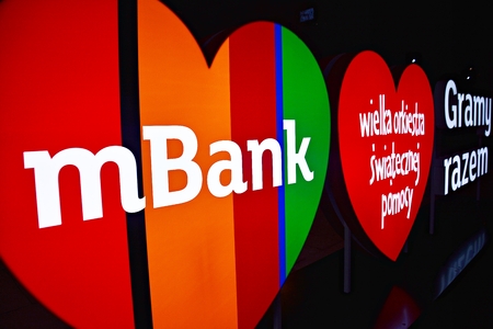 Warsaw, Poland. 13 January 2018. Red heart, a symbol of social charity. The charity campaign of the Great Orchestra of Christmas Charity. Jurek Owsiak.のeditorial素材