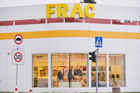 Warsaw, Poland. 14 March 2018. Sign Frac. Company signboard Fracのeditorial素材