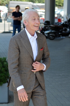 Warsaw, Poland. 9 July 2018. Charlie Watts, musician of the legendary Rolling Stones team during a meeting with fans. Just before departure after the concert in Warsawのeditorial素材