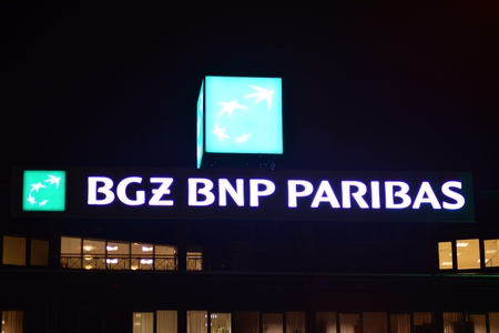 Warsaw, Poland. 20 November 2018. Sign BNP Paribas. Company signboard BNP Paribas.のeditorial素材