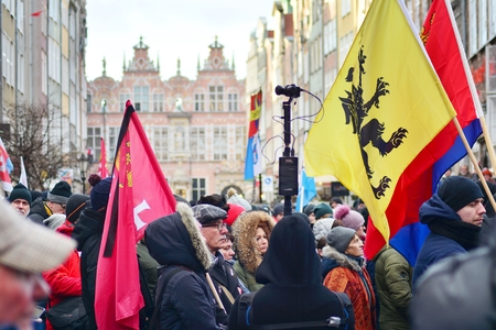 Gdansk, Poland .19 January 2019. Thousands of Poles crowded into the streets of Gdansk to bid farewell to the city's mayor who was murdered. Pawel Adamowicz died on 14 January 2019.のeditorial素材