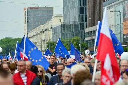 Warsaw, Poland. 18 May 2019.Thousands of opposition supporters marched in the Polish capital to celebrate the nation's European Union membership ahead of the European Parliament election.のeditorial素材