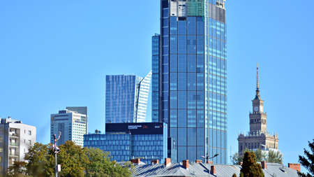 Warsaw, Poland. 4 Oktober 2021. Construction site of an Varso Place office building.のeditorial素材