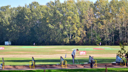 Warsaw, Poland. 10 Oktober 2021. Golf Parks Poland Wilanow. The oldest golf shooting range in Warsaw, where it is possible to train and learn golf all year round.のeditorial素材