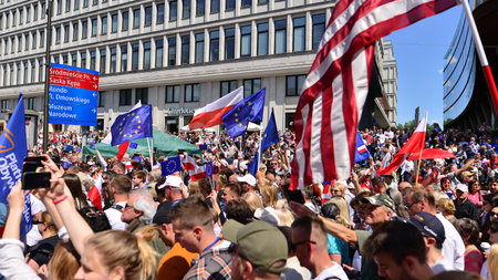 Warsaw, Poland. 4 June 2023. Hundreds of thousands march in anti-government protest to show support for democracy. The spontaneous reaction of people during the great March of theのeditorial素材