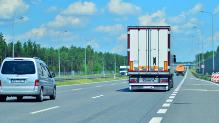 Warsaw, Poland. 15 July 2024. View of cars on the expressway S2, southern bypass of Warsaw in Wawer district.のeditorial素材