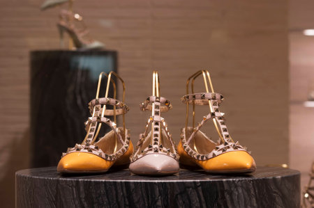 fashion  display mall retail shopping luxury gift window showroomの写真素材